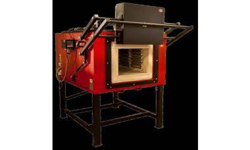 A villamos ellenállásfűtésű kamrás rendszerű tűzzománc égető kemence alkalmas tűzzománcok olvasztására, izzítására, maximum 1100 °C hőmérsékletig. A kompakt egyszerű építésű kemence.